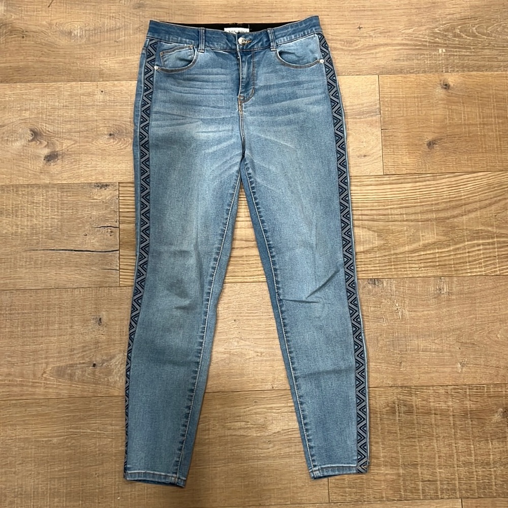 Knox Rose side detailed jeans in size 6